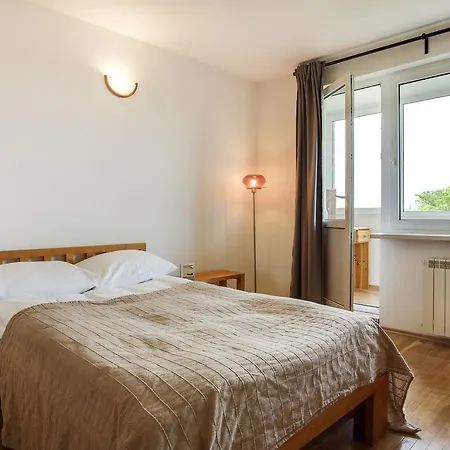 Διαμέρισμα Cosy & Spacious In Artistic District